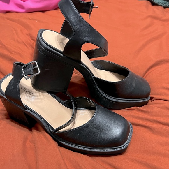 Mary Jane Heels - Picture 2 of 2